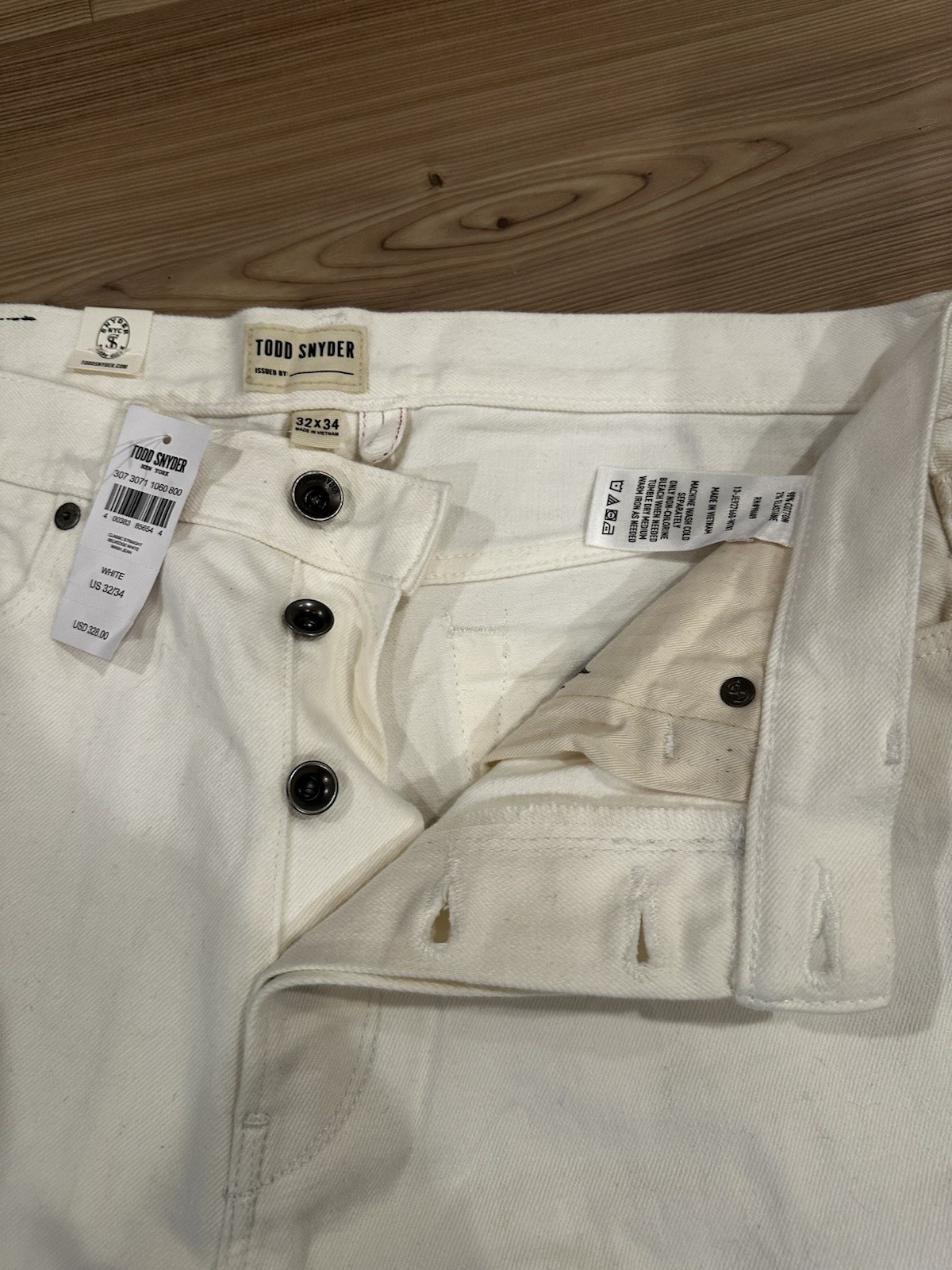 Todd Snyder Classic Fit Selvedge Denim, 32×34, Off-White, NWT