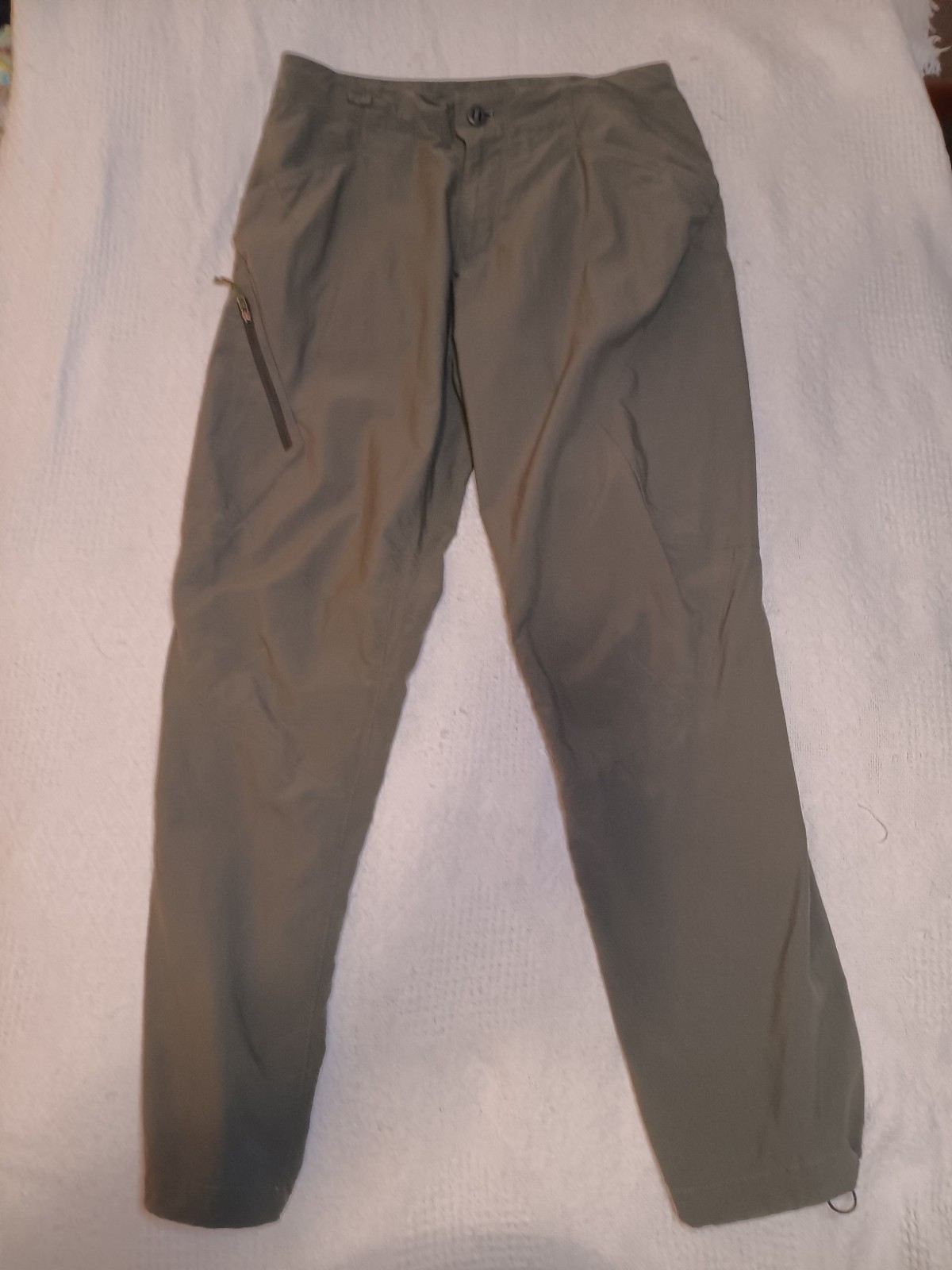 Patagonia Men’s Olive Green Nylon Poly Casual Pants 32 Cargo Hiking Outdoor Hole