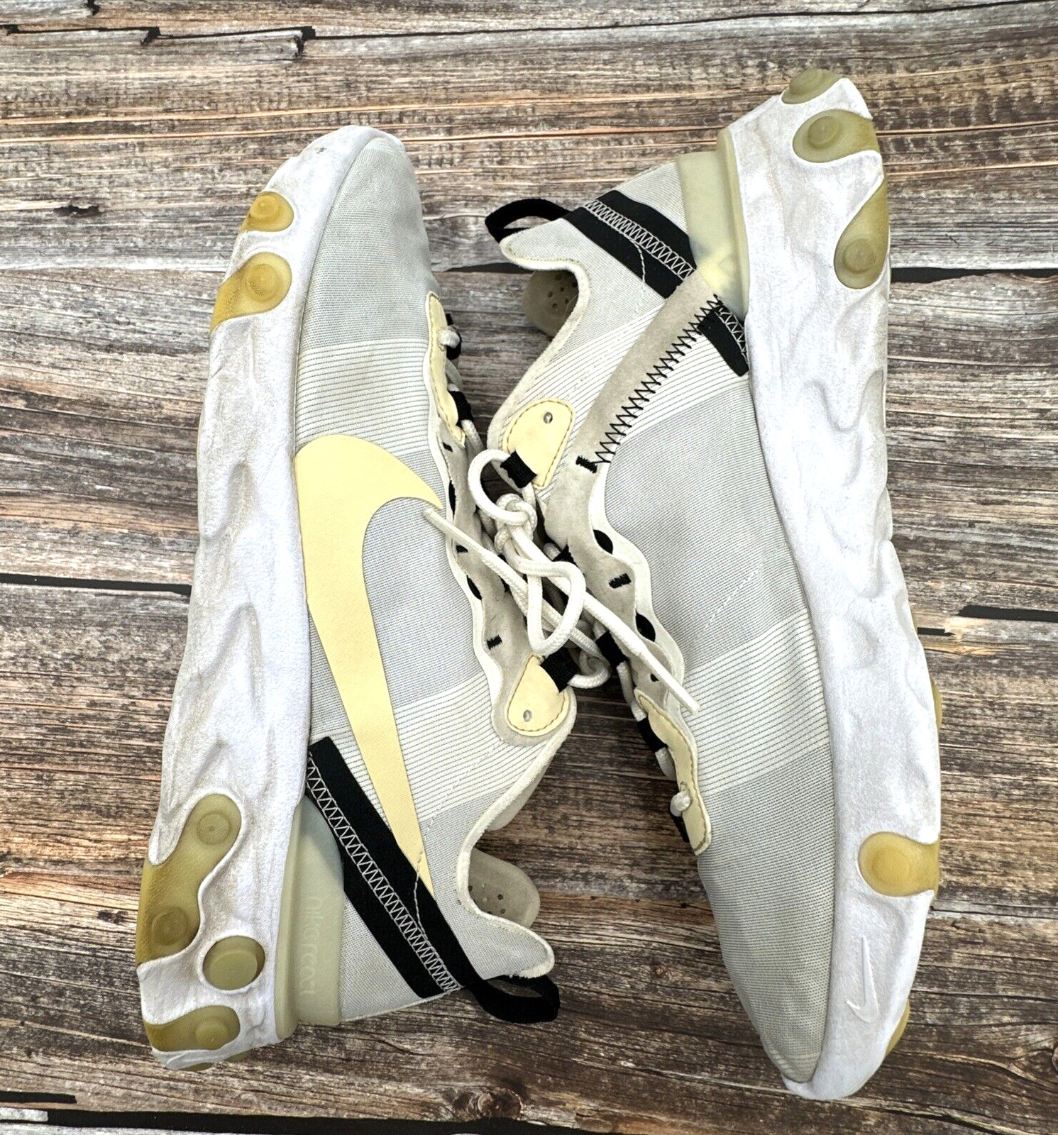 Nike React Element 55 Soft Yellow Beige Running Shoes Sneakers Men’s Size 9.5