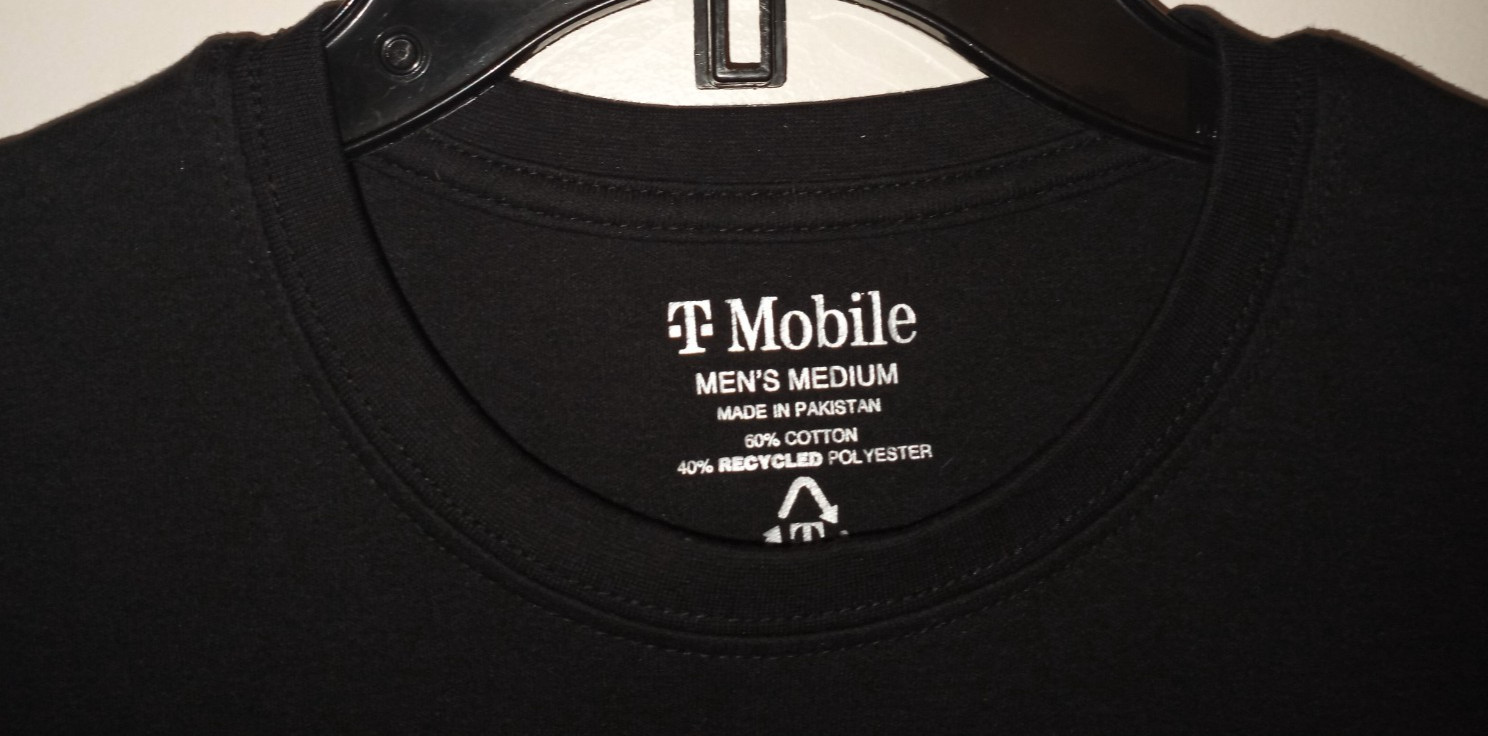 😃Metro By T-Mobile Employee Issue Short Sleeve Men T-Shirt M Medium NWOT NEW