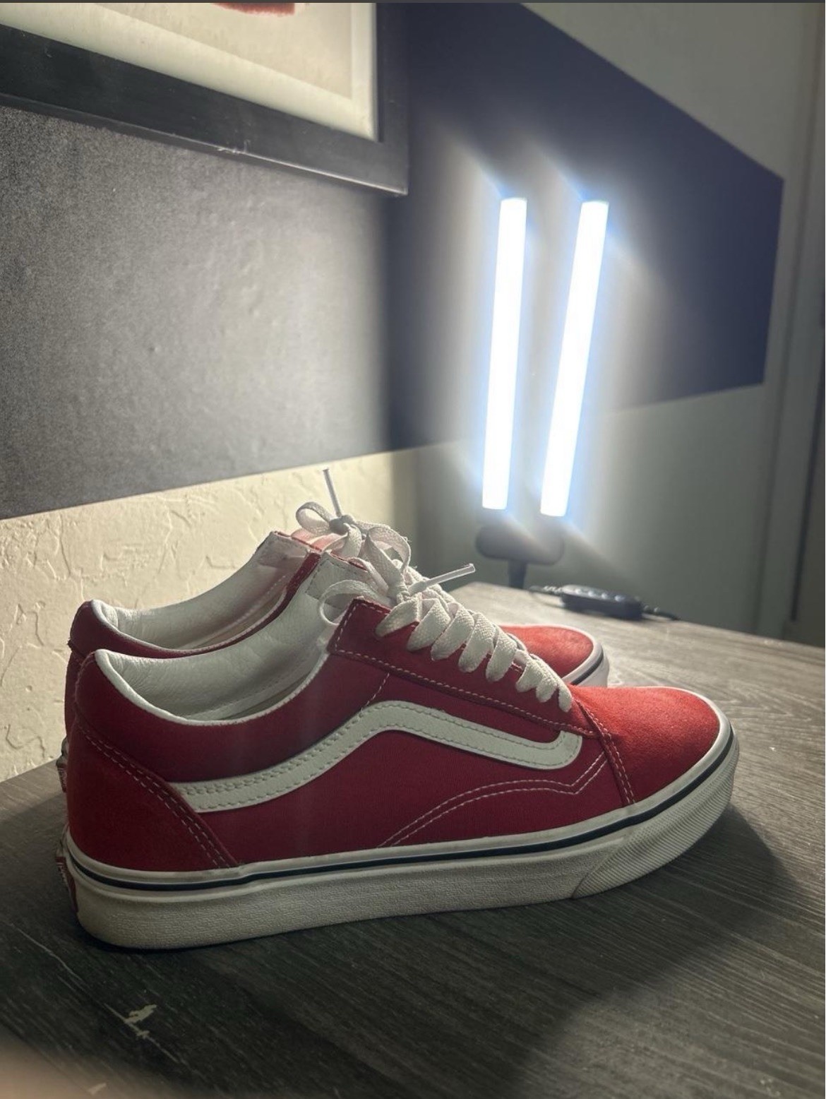 VANS Off The Wall Men’s Red/White Low Top Canvas Lace-Up Sneakers Sz 9 M