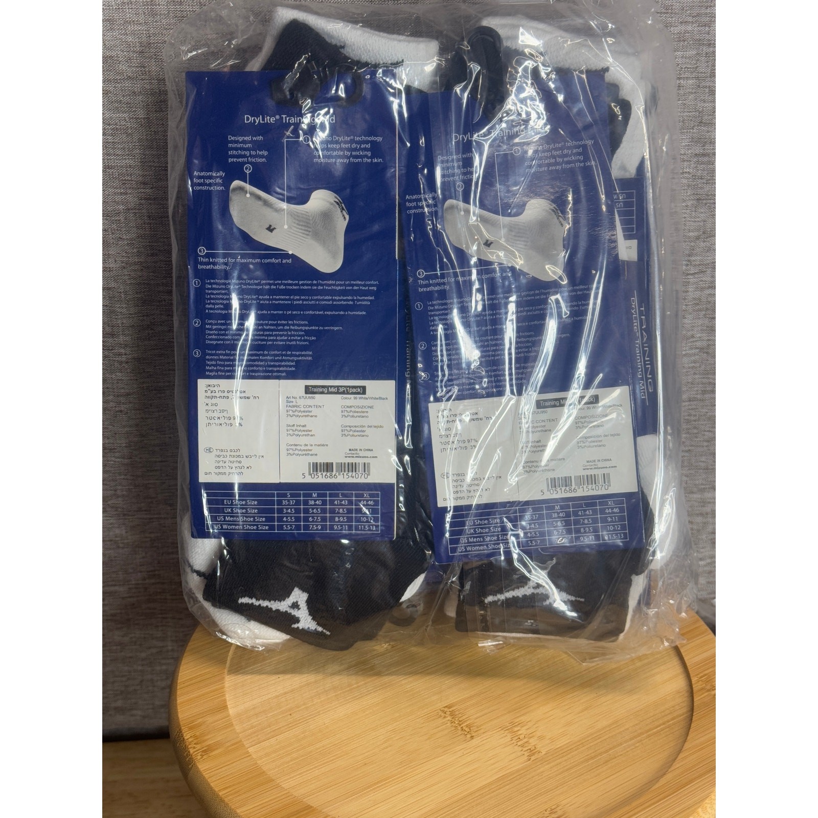 Mizuno DryLite Training Mid Socks 18 Pair (6-3 Packs) 12 White/Black New! Large