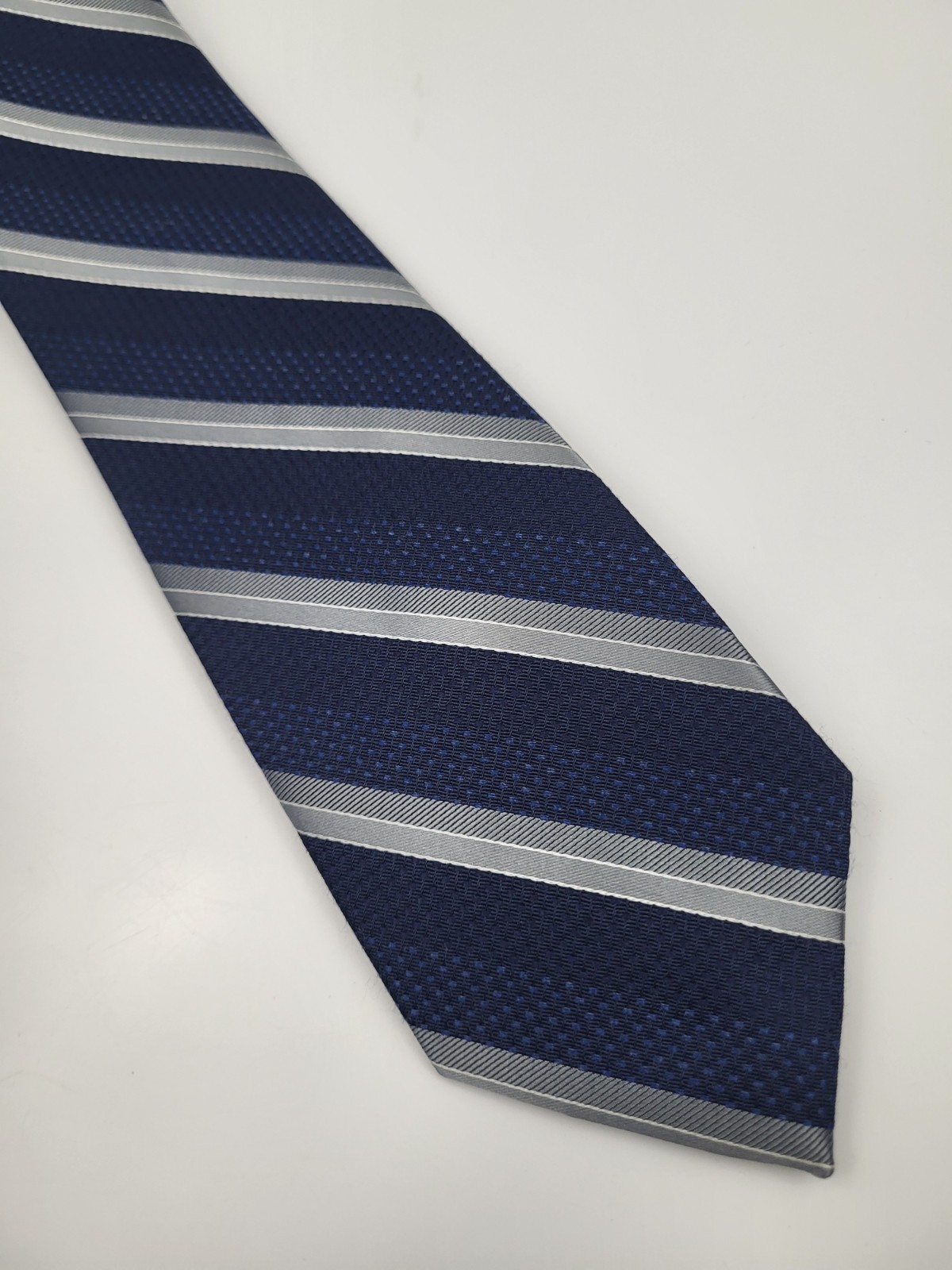 Stafford Polyester Rayon Tie Blue Gray Silver Stripes Men Necktie 57 x 3
