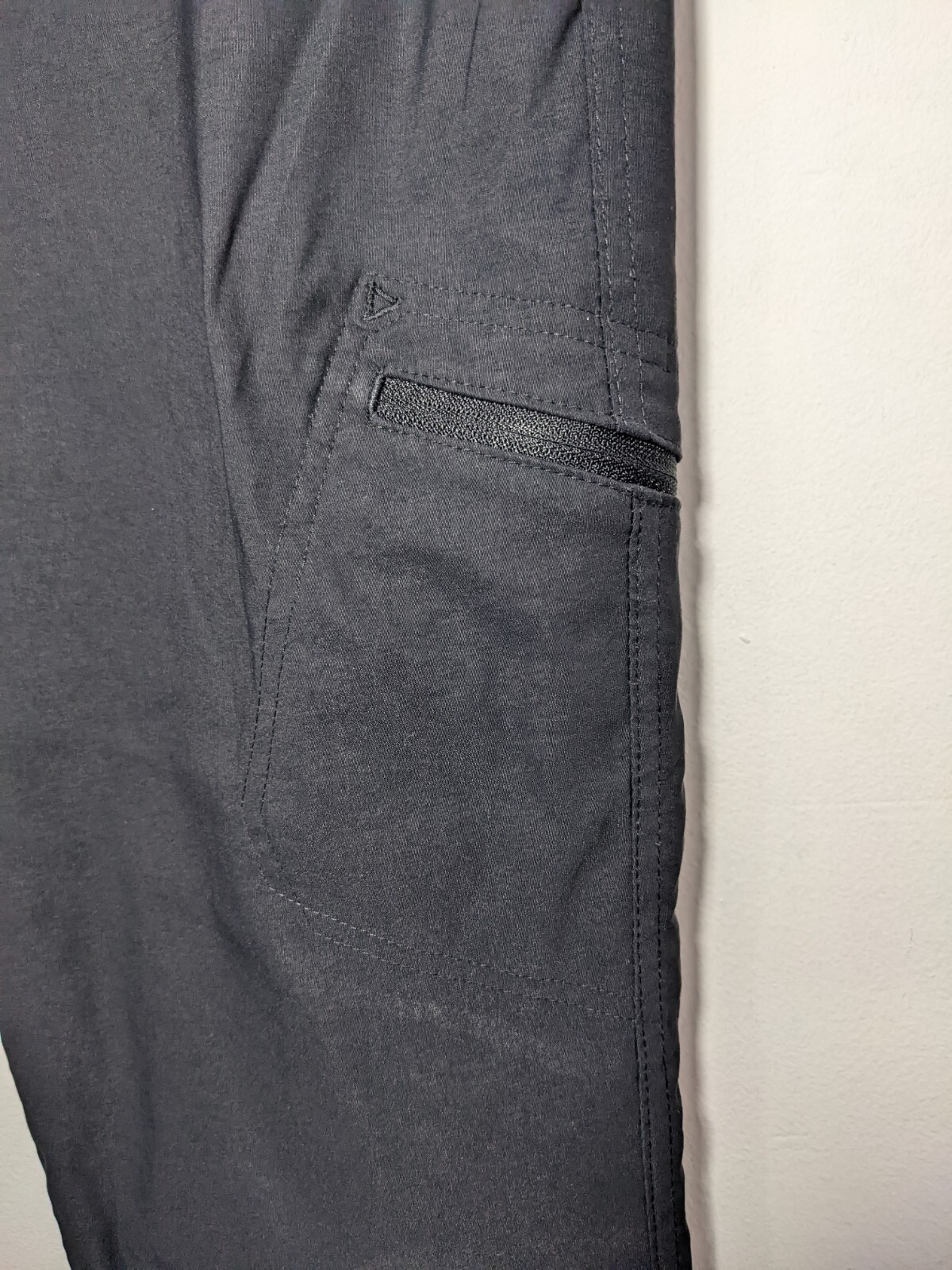 Eddie Bauer Womens Rainier Capri Hiking Nylon Spandex Travel Pants Stretch sz 8