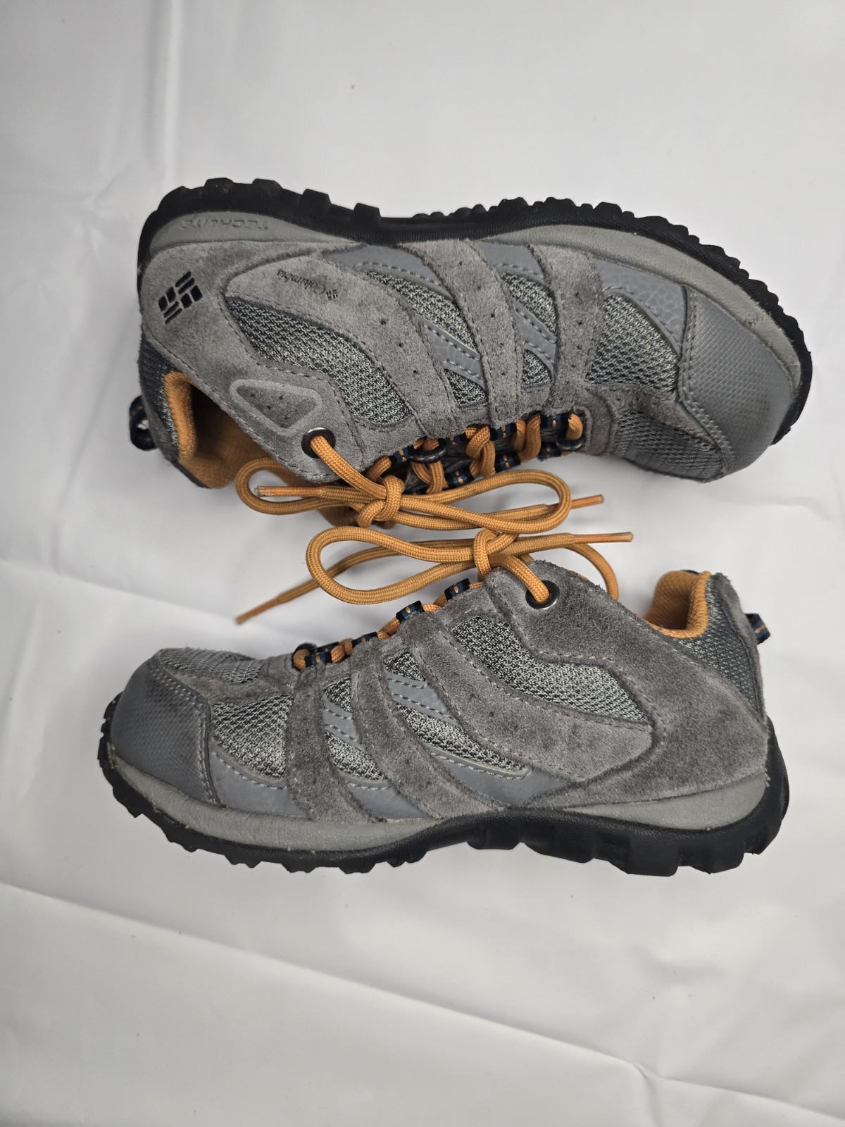 Columbia Boys Gray Suede Mesh Sneakers with Orange Lining Size 1