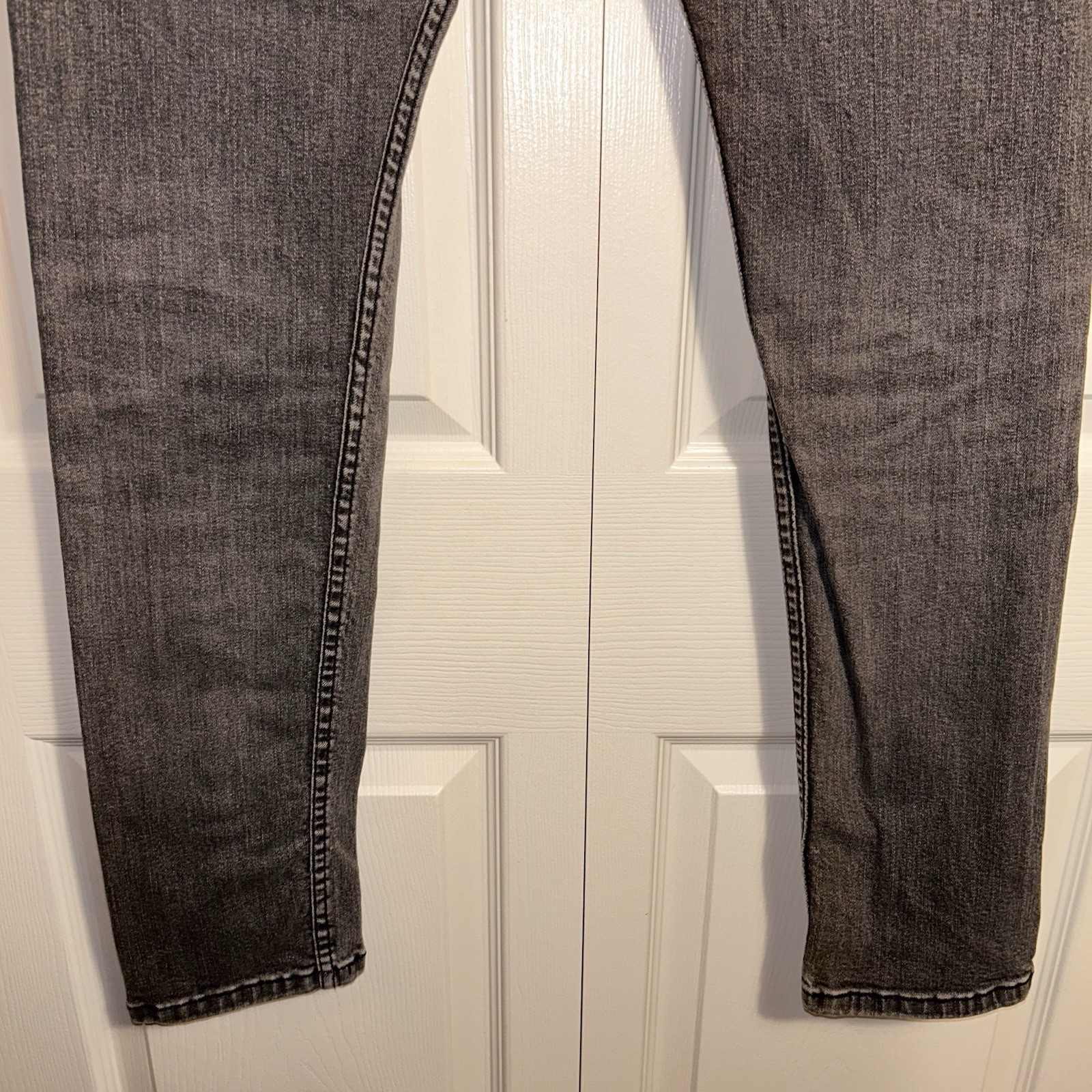 Levi’s Premium Men’s 510 Slim Straight Fit Black Grey Wash Denim Jeans
