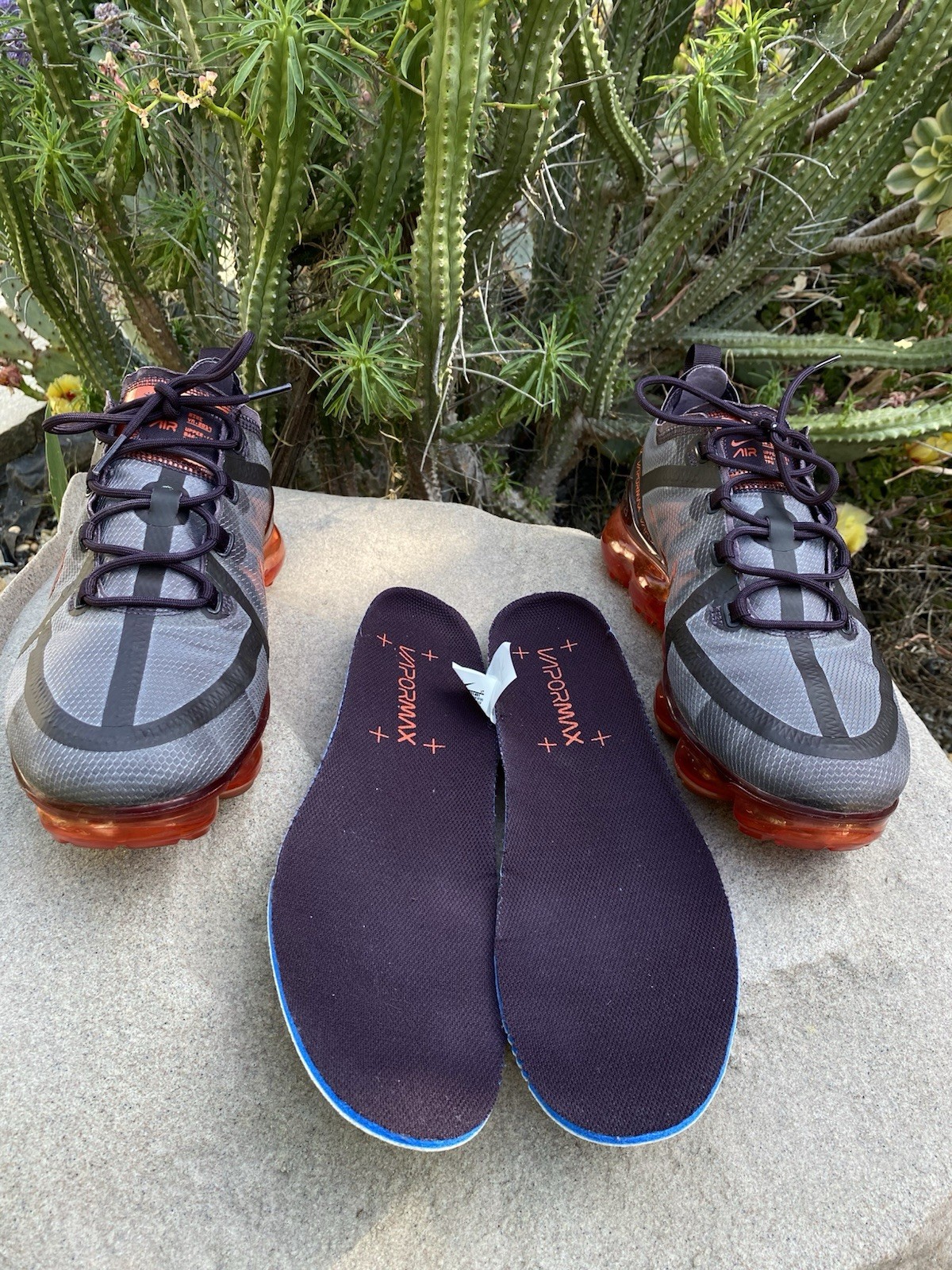 Nike Air VaporMax 2019 Sneakers Men’s 9 Gray Burgundy Ash AR6631-601