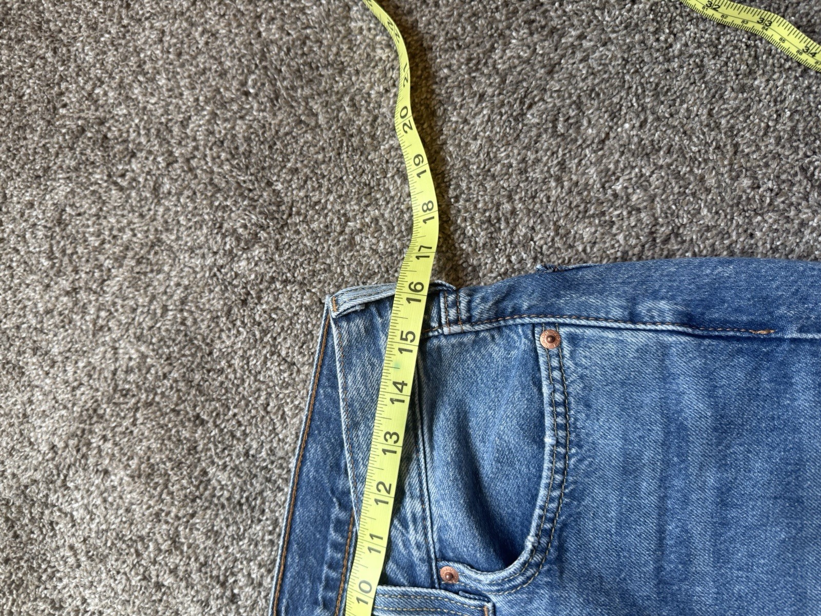 Levi’s Blue Denim Jeans Relaxed Fit Straight Leg