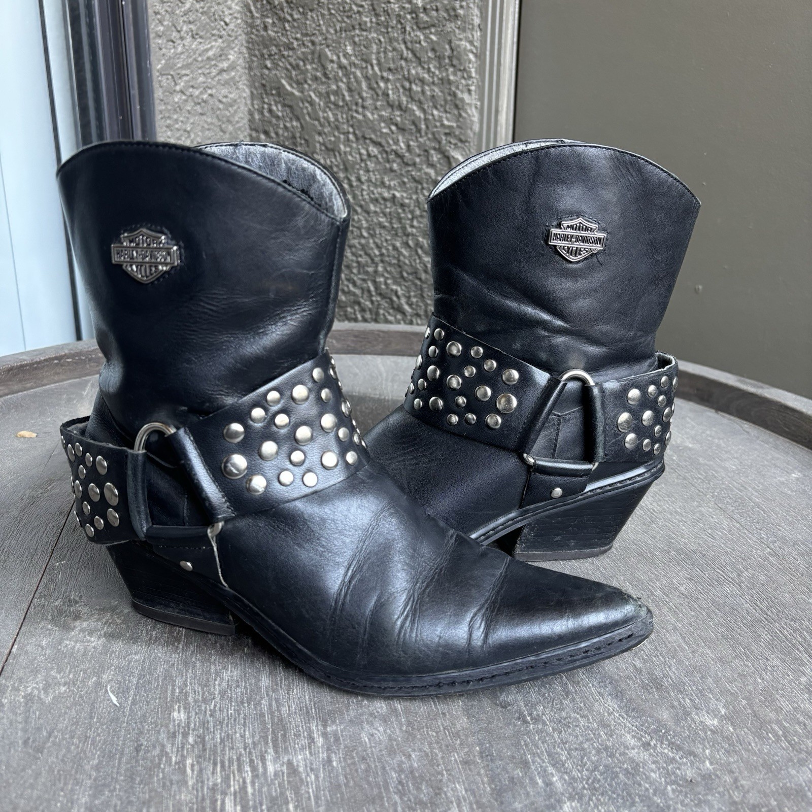 Harley Davidson Women’s Leather Black Boots with Rivets size 6