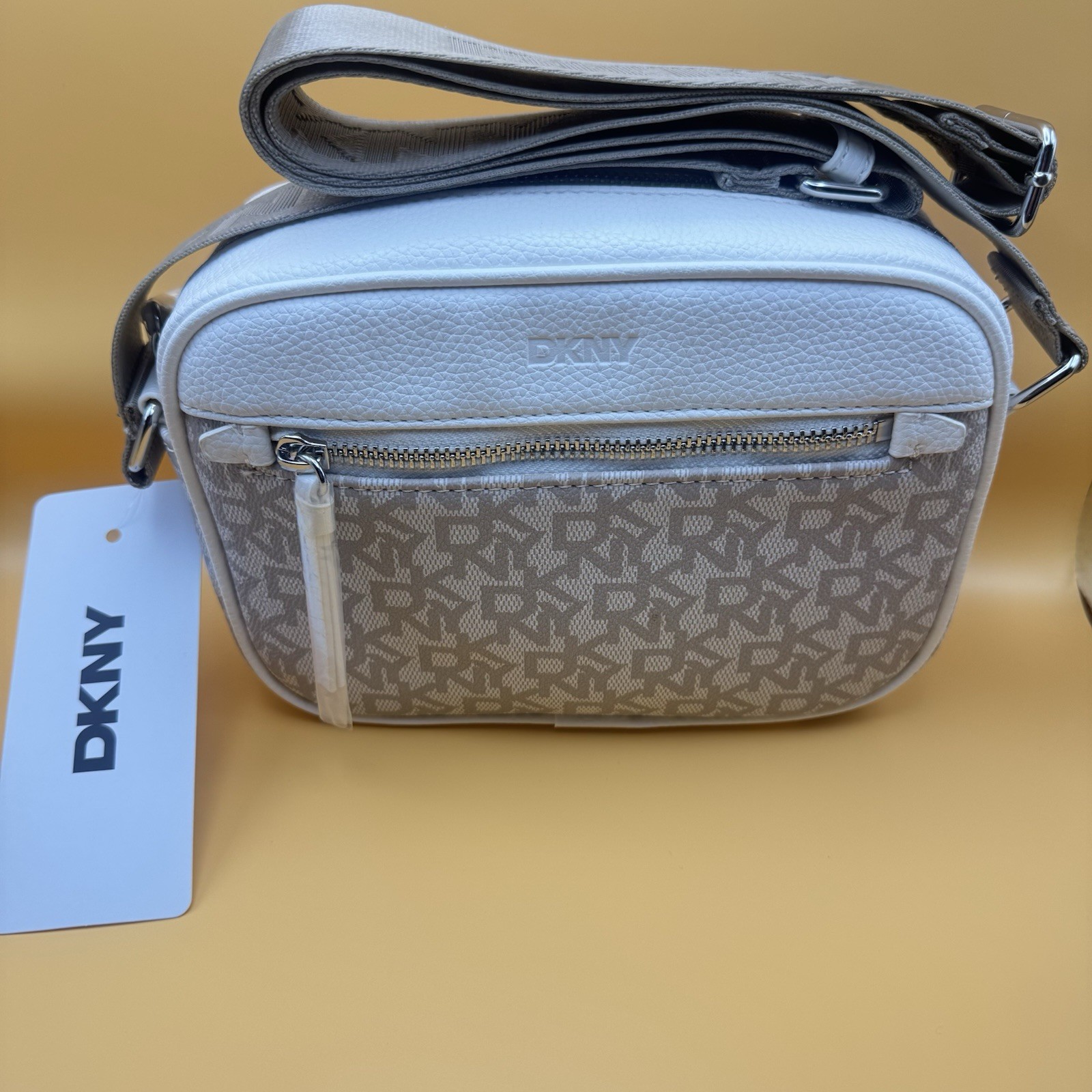 DKNY Camera Crossbody Bag Marshmellow White/Beige NEW
