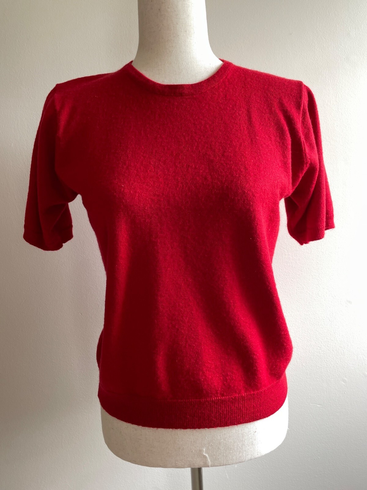 VTG Koret Acrylic/Wool Blend Sweater Womens M Red Short Sleeve