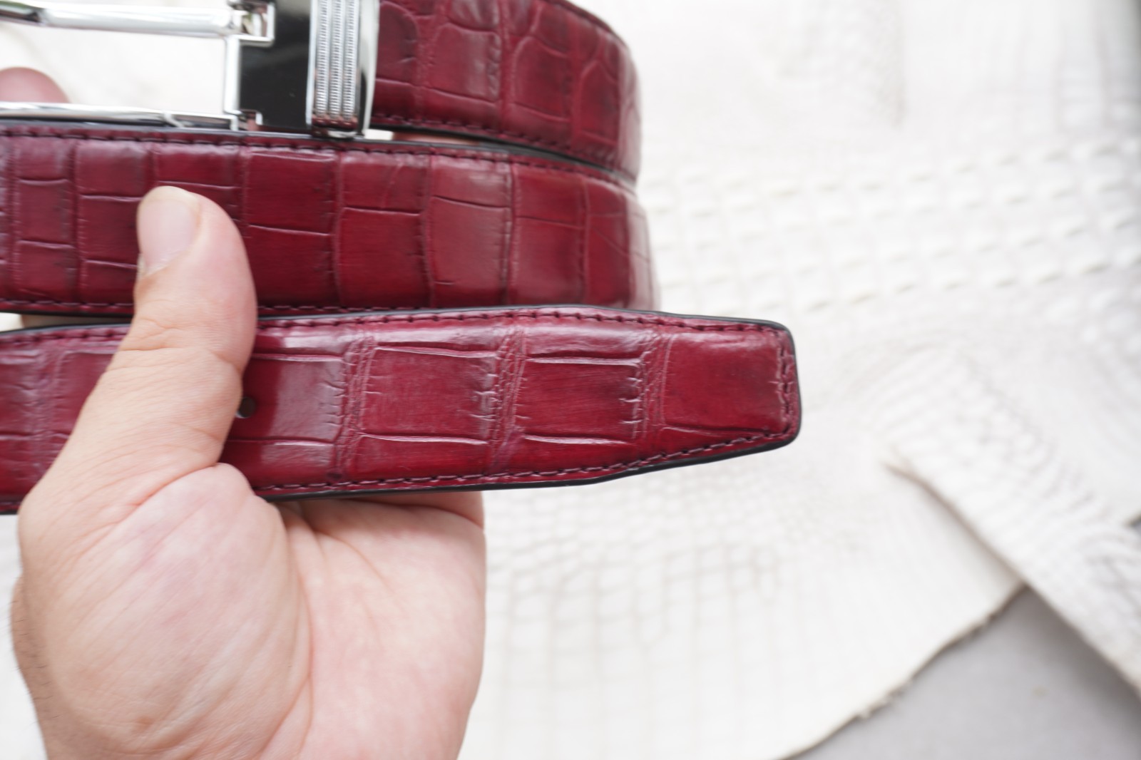 W 1.3 inch- Burgundy Genuine CROCODILE Belly LEATHER Skin Men’s Belt