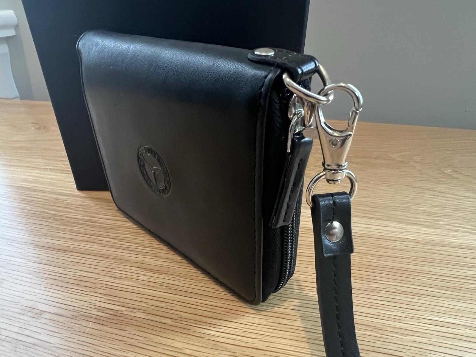 Authentic Mercedes-Benz Wallet change Wristlet Clutch Black Detachable Strap NIB