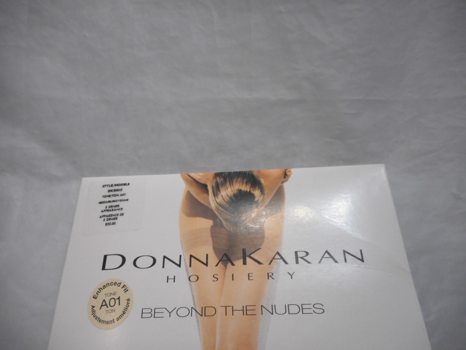 Donna Karan The Nudes Hosiery Whisper Weight Thigh High DKsoo3,A01 Medium
