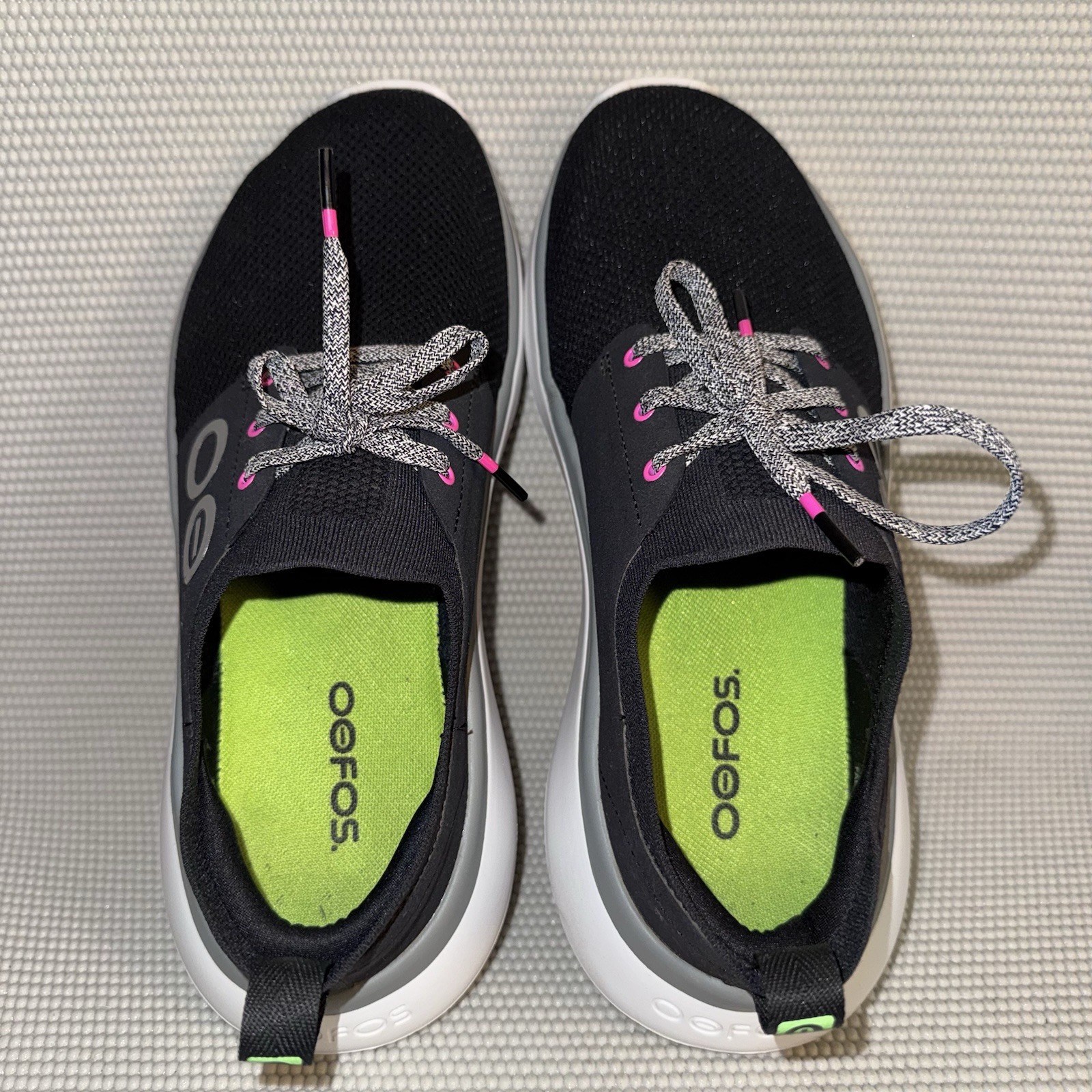 OOFOS OOmy Stride Recovery Black Mesh Pink Comfort Sneakers Shoes Women Size 10
