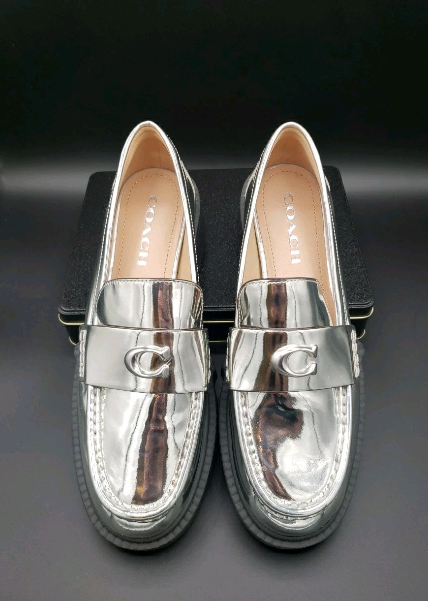 Never Worn COACH Women’s Leah Platform Loafer Flats, size 8, Silver, Mirror