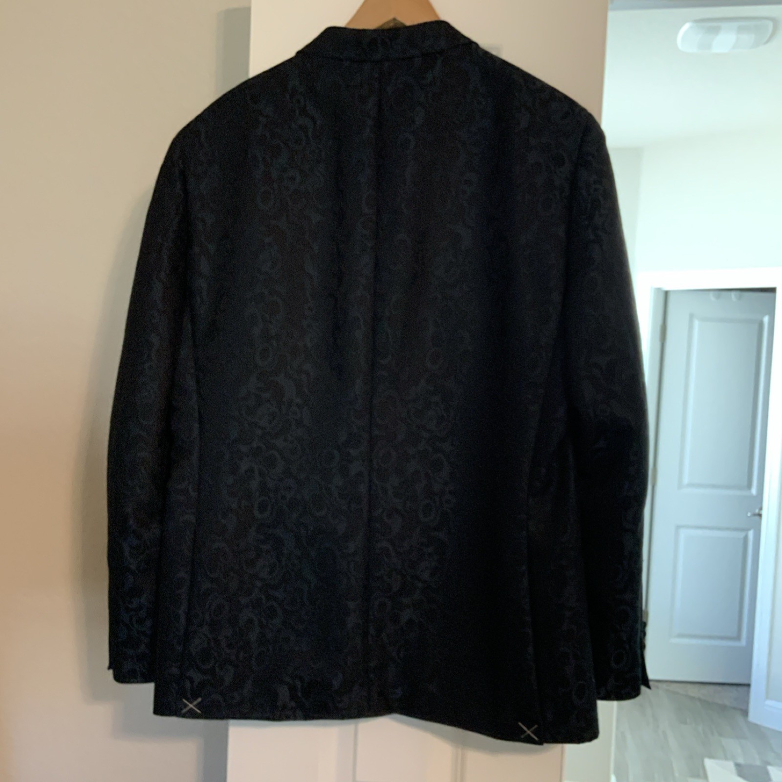 Savile Row Company Black Tuxedo Jacket 44R Regular Polyester Rayon Formal