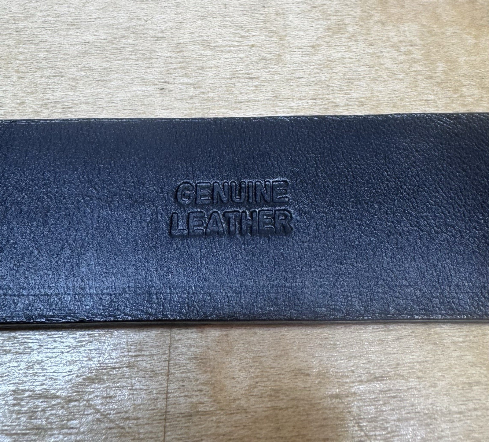Cole Haan SET OF 2 Size 30 Men’s Leather Croc Embossed Belts 1 Black 1 Brown