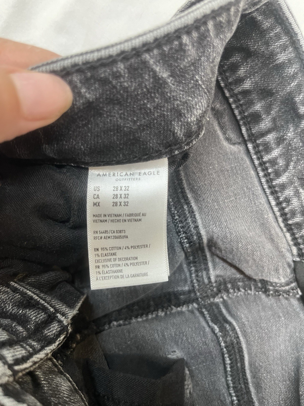 American Eagle AirFlex+ Women 28×32 Black Wash Distressed Stretch Jeans Denim