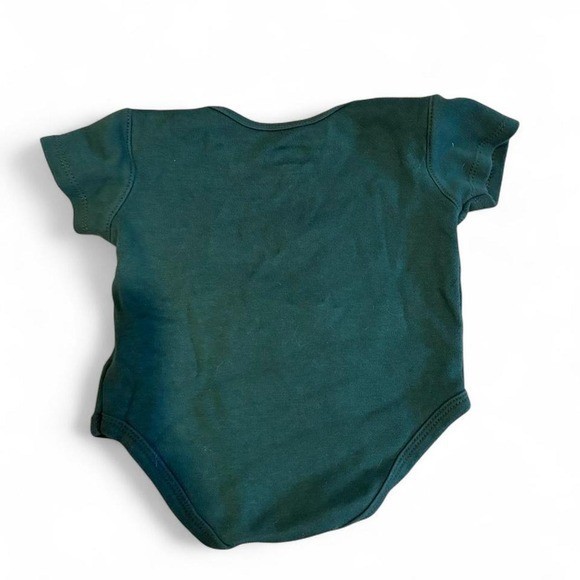 Outerstuff Philadelphia Eagles Star Wars Darth Vader Baby Bodysuit 6-9M