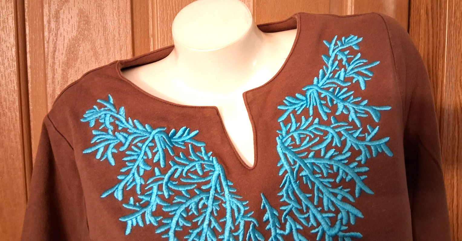 Quacker Factory Tee Brown Scoop Neck V Cut Embroidery Bracelet Sleeves Misses M