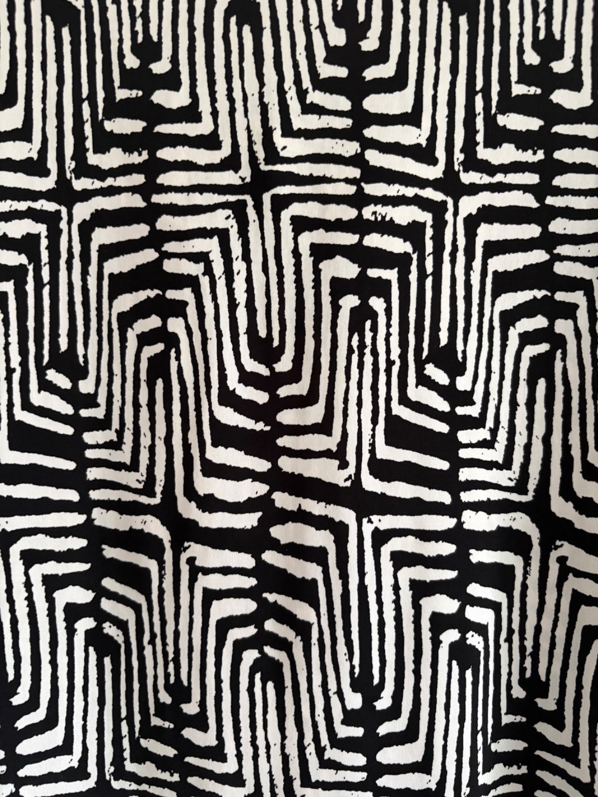 JOSEPH RIBKOFF (S) Black/White Zebra Print Tie Front Top/Tank EUC