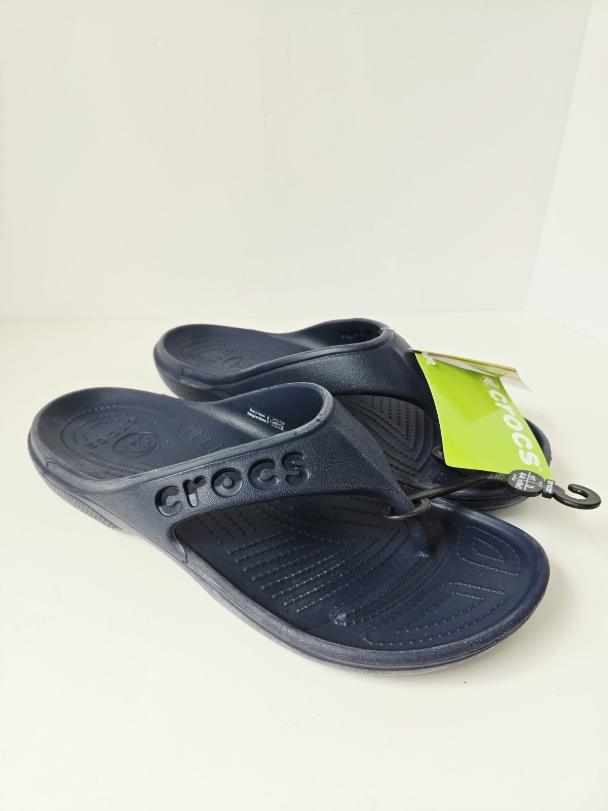 Crocs Men Baya Flip Flop navy blue NWT sz 11 relaxed fit