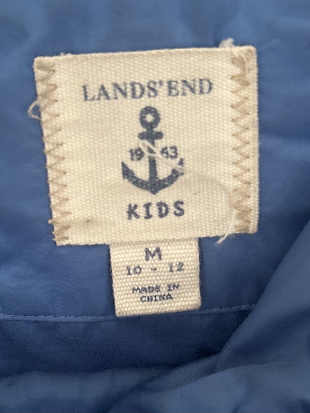LAND’S END HOODED~80% DOWPUFFY JACKET KIDS~SZ M10-12~SKY BLUE ~3 ZIPPED POCKETS.