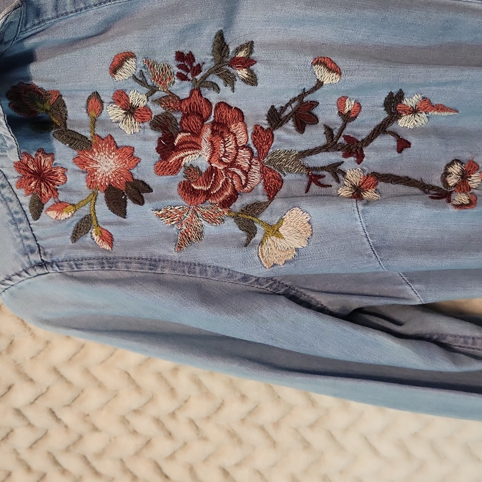 a.n.a Women’s Blue Denim Shirt Dress XS Floral Embroidered Button Front Pockets