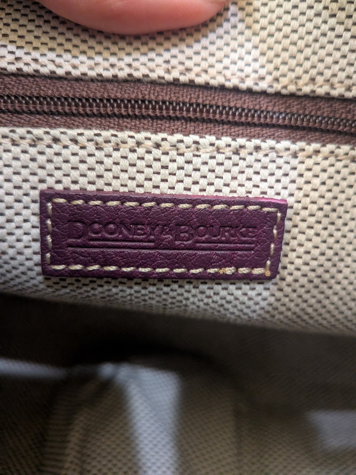 Vintage Y2K Bag | Dooney & Bourke Monogram Shoulder Bag – Hobo Style/Plum Color