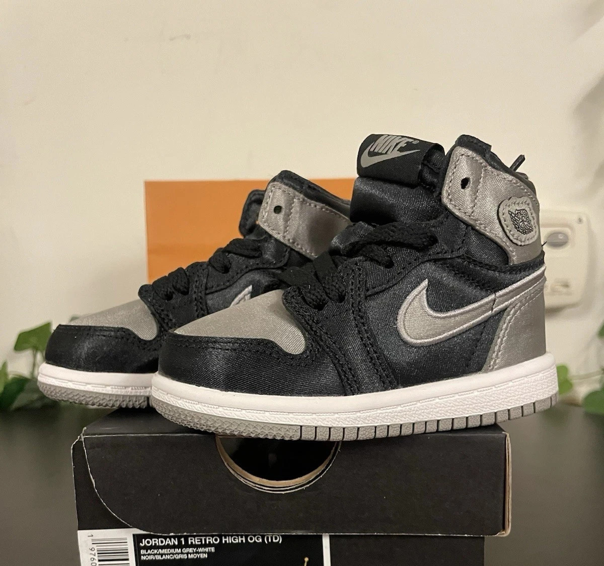 Nike Jordan 1 Retro High OG Satin Shadow Baby Size 5C FD5305 010 Black /Grey NEW