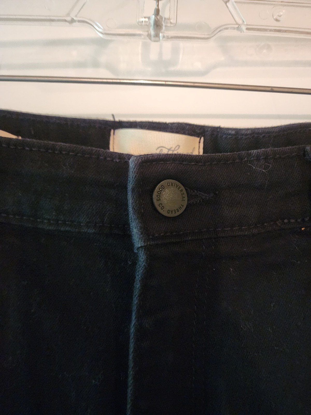 Universal Thread Women’s Black Denim Shorts High Rise Midi Size 12/31R NWOT