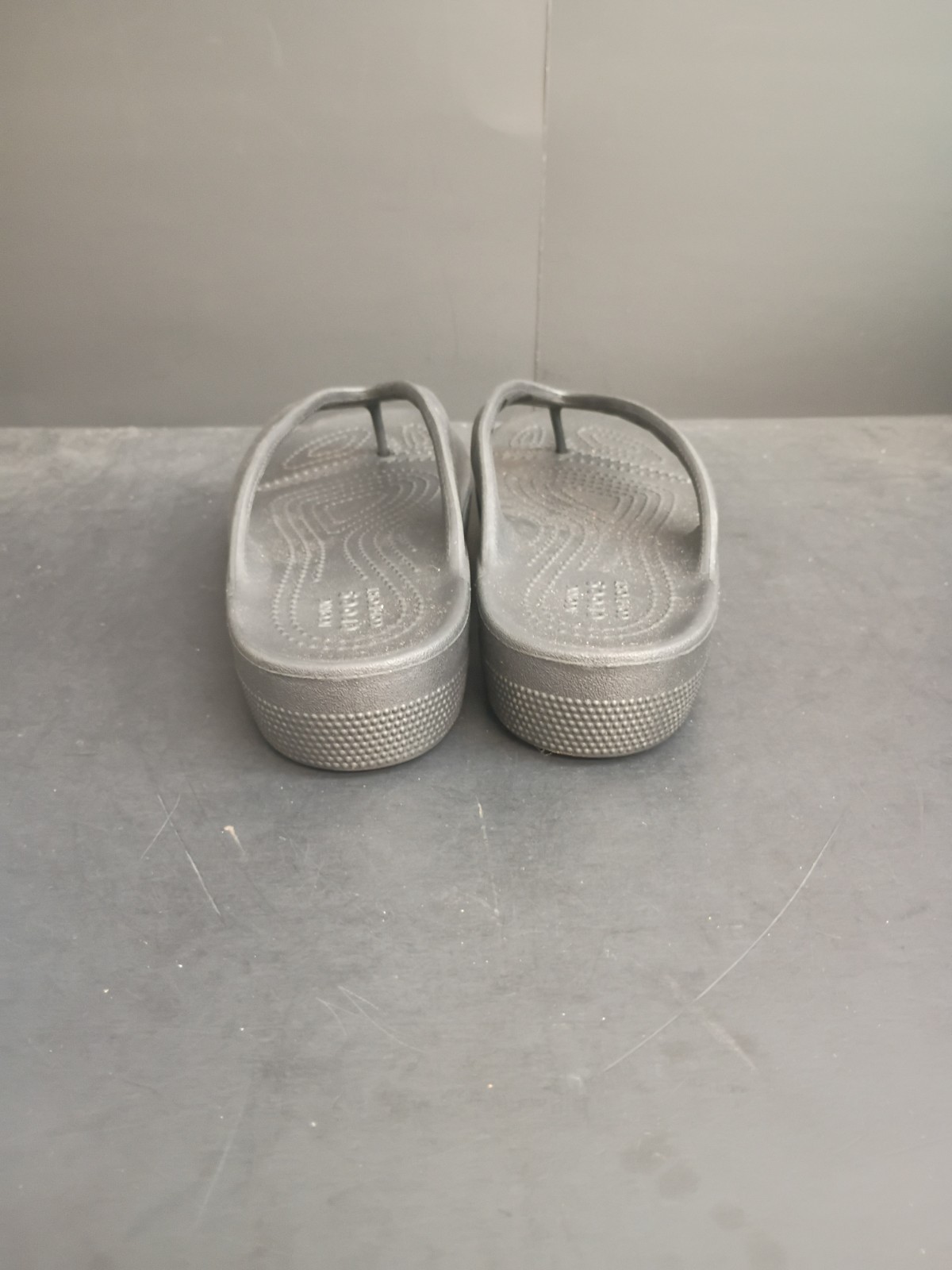 Crocs Black Baya II Flip Flops Waterproof Shower Shoes Sz W9 NWOB (Hb319)