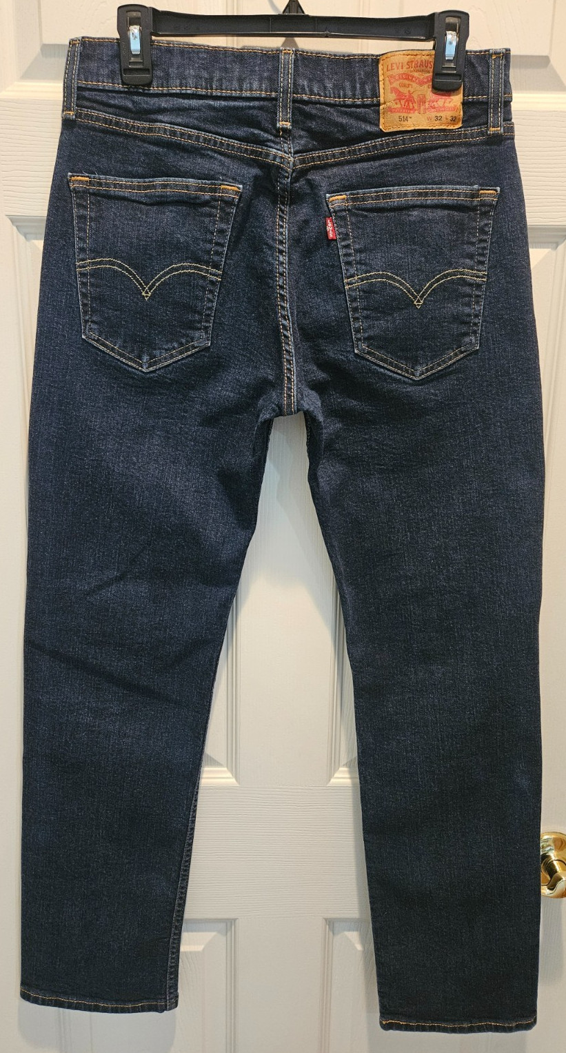 Levis 514 Straight Fit Men’s Jeans- Cleaner, Size 32×32, slightly shrunk