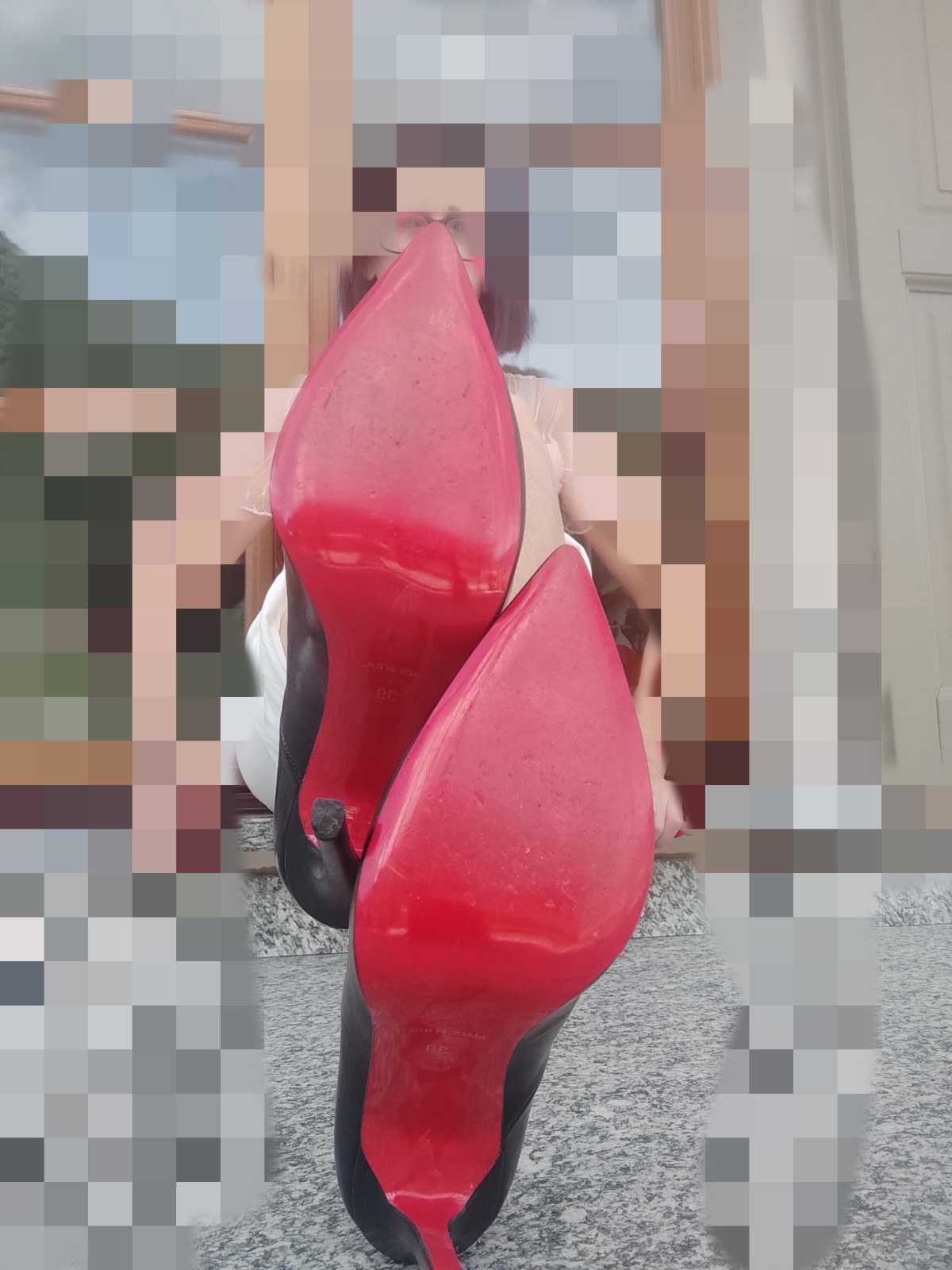 Red stiletto heel sole neckline No. 39 leather