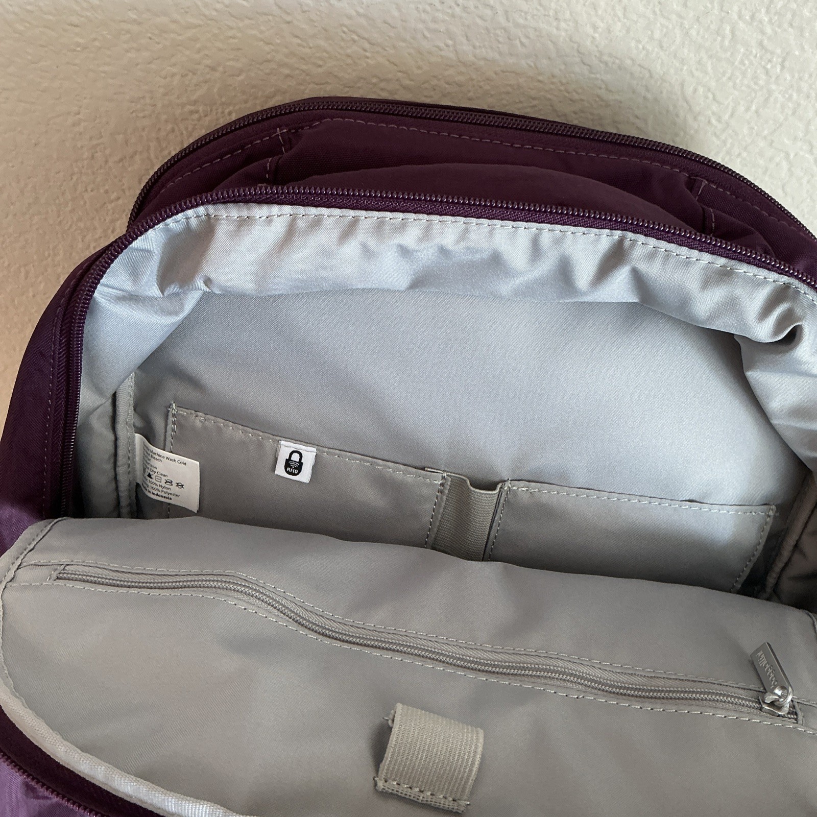 NEW Baggallini Everyday Laptop Backpack 16×14 Water-Repellent Mulberry Color