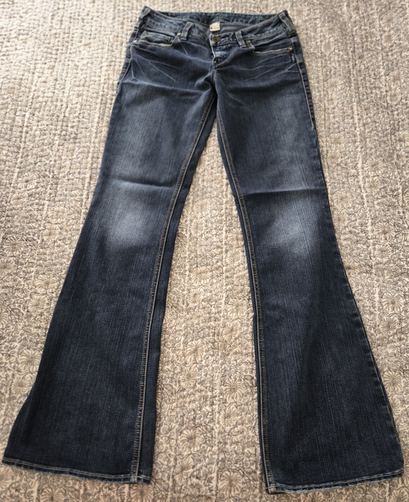 29×35 Silver Jeans Aiko Western Glove Works Bootcut Flare Whiskered