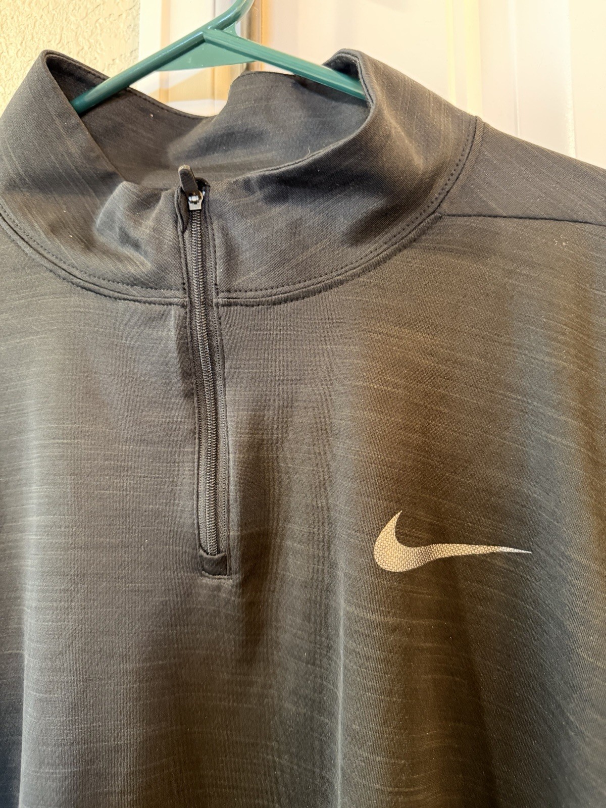 Men’s Nike Dri Fit 1/4 Zip Size XL