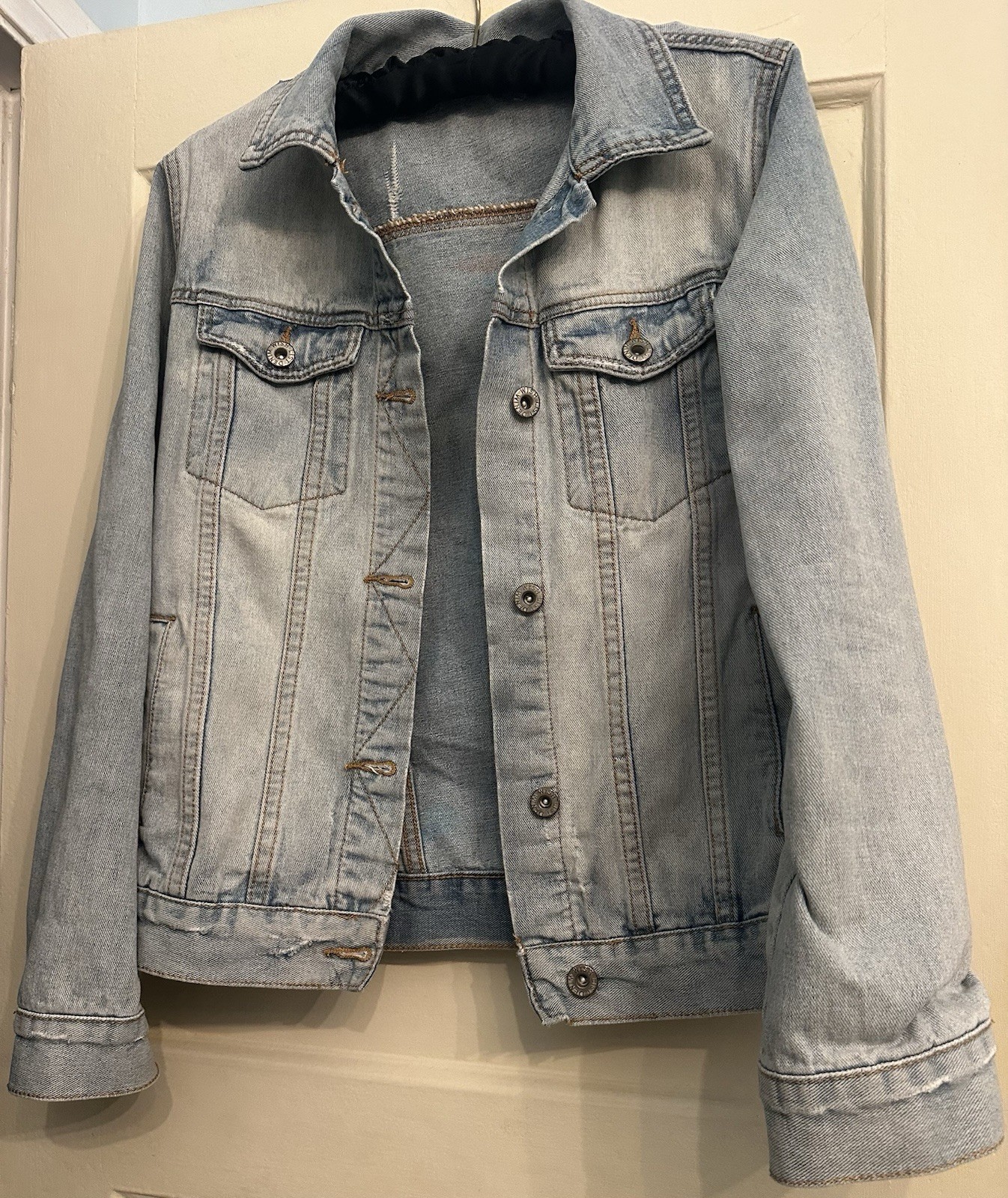 WISHLIST Women’s Denim Jacket~Hand Painted Original Design ~ Size Medium