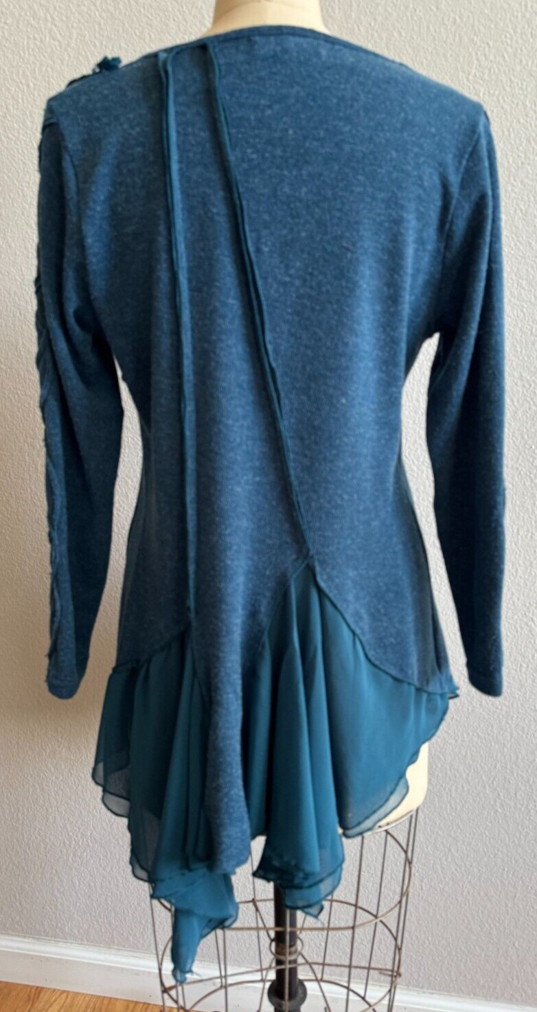 Pretty Angel Blue Tunic Top Sz Medium Linen Rayon Lagenlook Rhinestone Boho EUC
