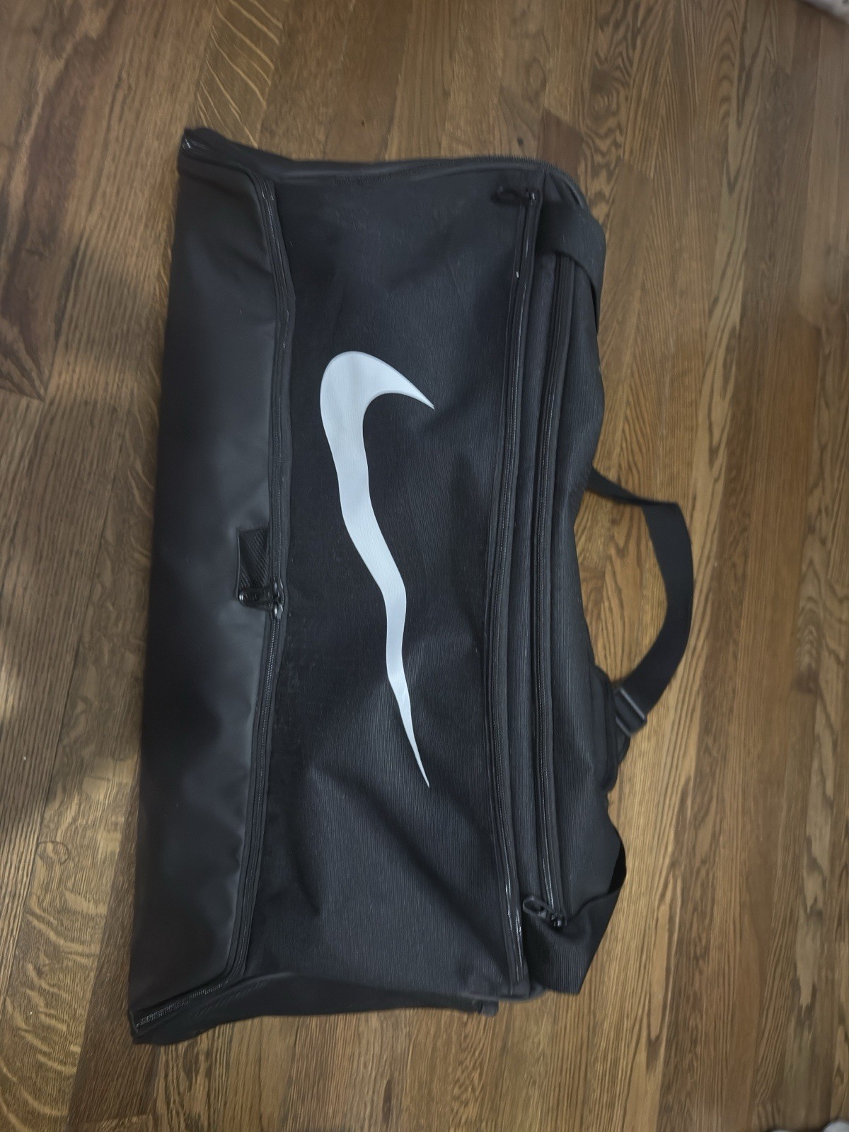 Nike Brasilia 9.5 Training Duffel Bag Medium Gym Athletic Bag Black BA5955 010