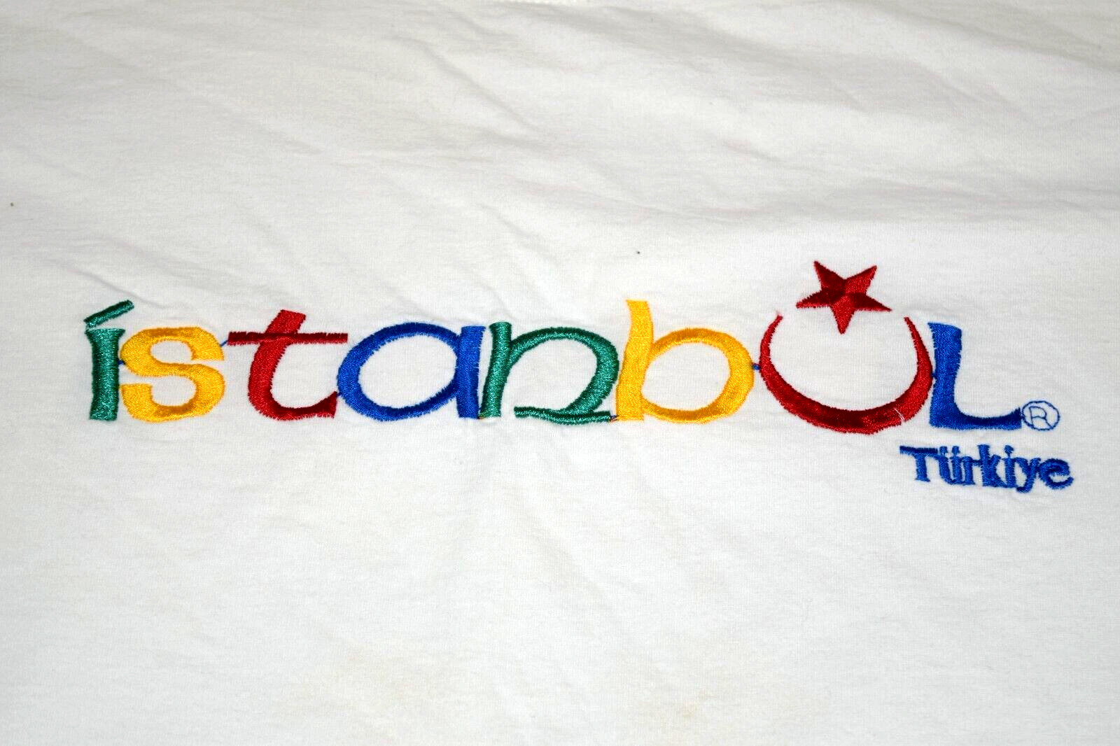 Vintage Istanbul T-Shirt Embroidered Turkiye Flag Size S 90s Spell Out White Tee