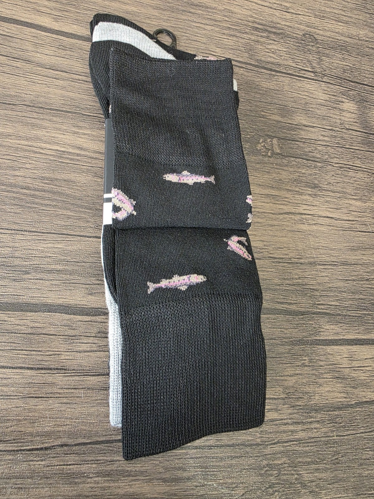 GOLD TOE Crew Socks 3 Pairs Rainbow Trout/Gray/Black Size 6-12.5