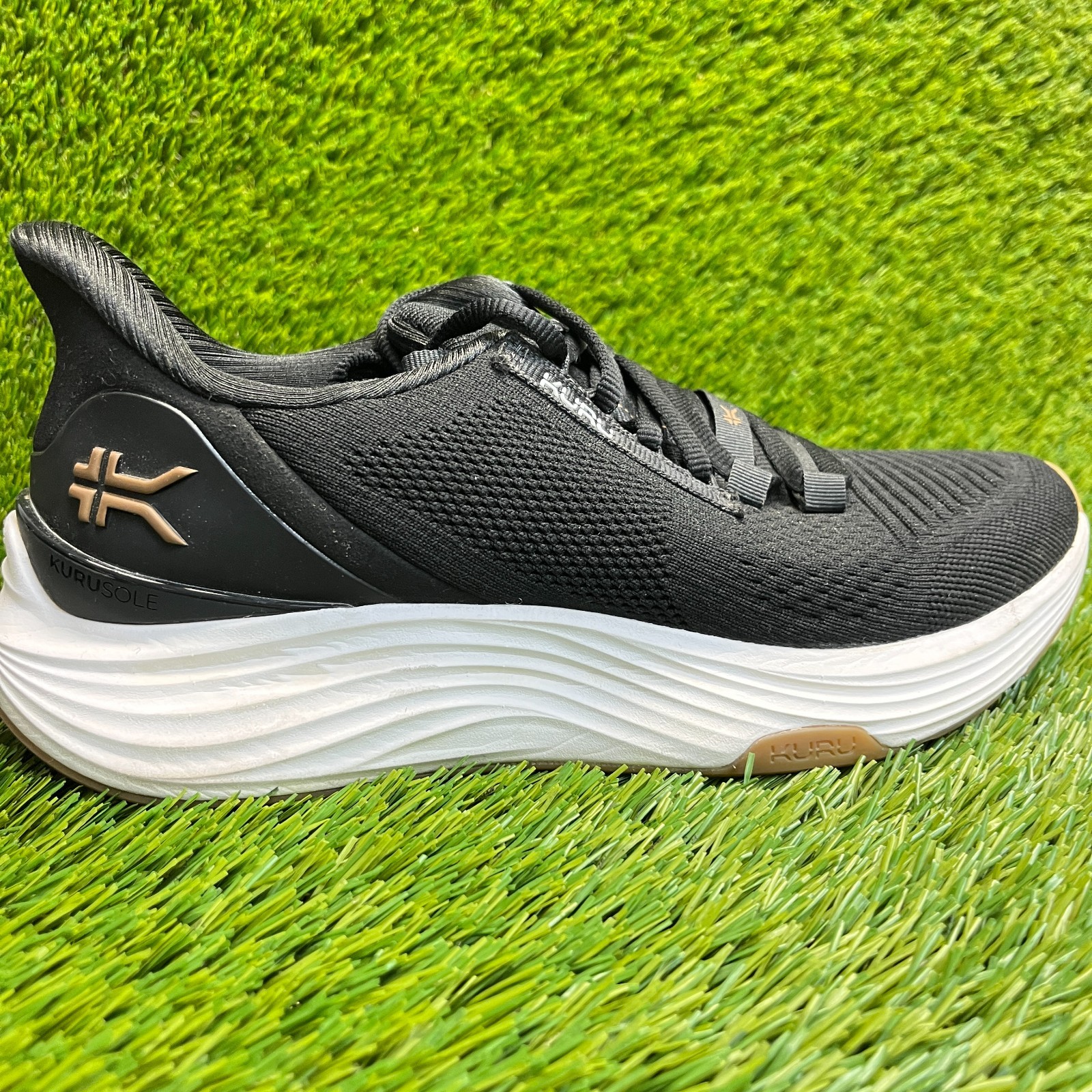 Kuru Atom 2 Womens Size 9D Black White Athletic Running Walking Shoes Sneakers