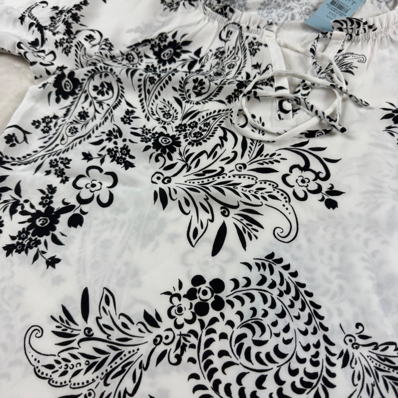 Loft Mixed Media Tie Blouse Women XXS Petite White Black Tie Neck Flutter Sleeve