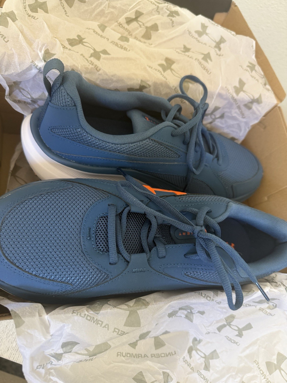 Under Armour Charged+ Assert 11 Men’s Running Shoes Size 10.5 Father Day Gift