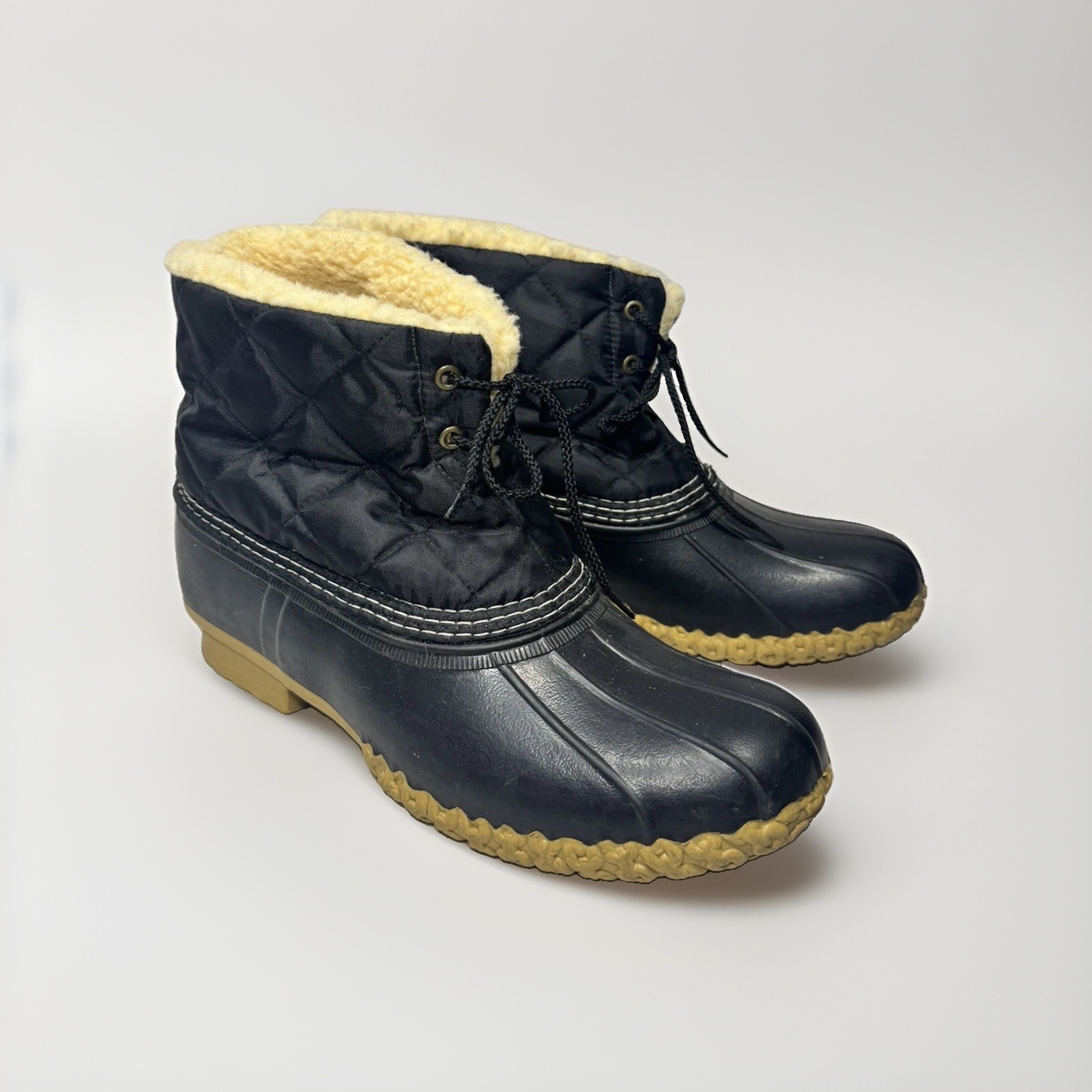 LL Bean Black Quilted Duck lined Boots made in Maine womens 11M Winter snow shoe