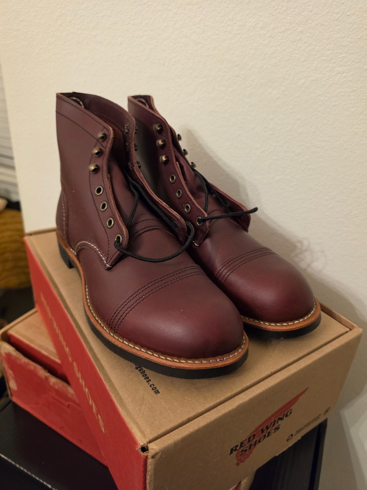 Red Wing 8119 Heritage Iron Ranger Oxblood Cap Toe Boots Mens 9.5D NEW W BOX