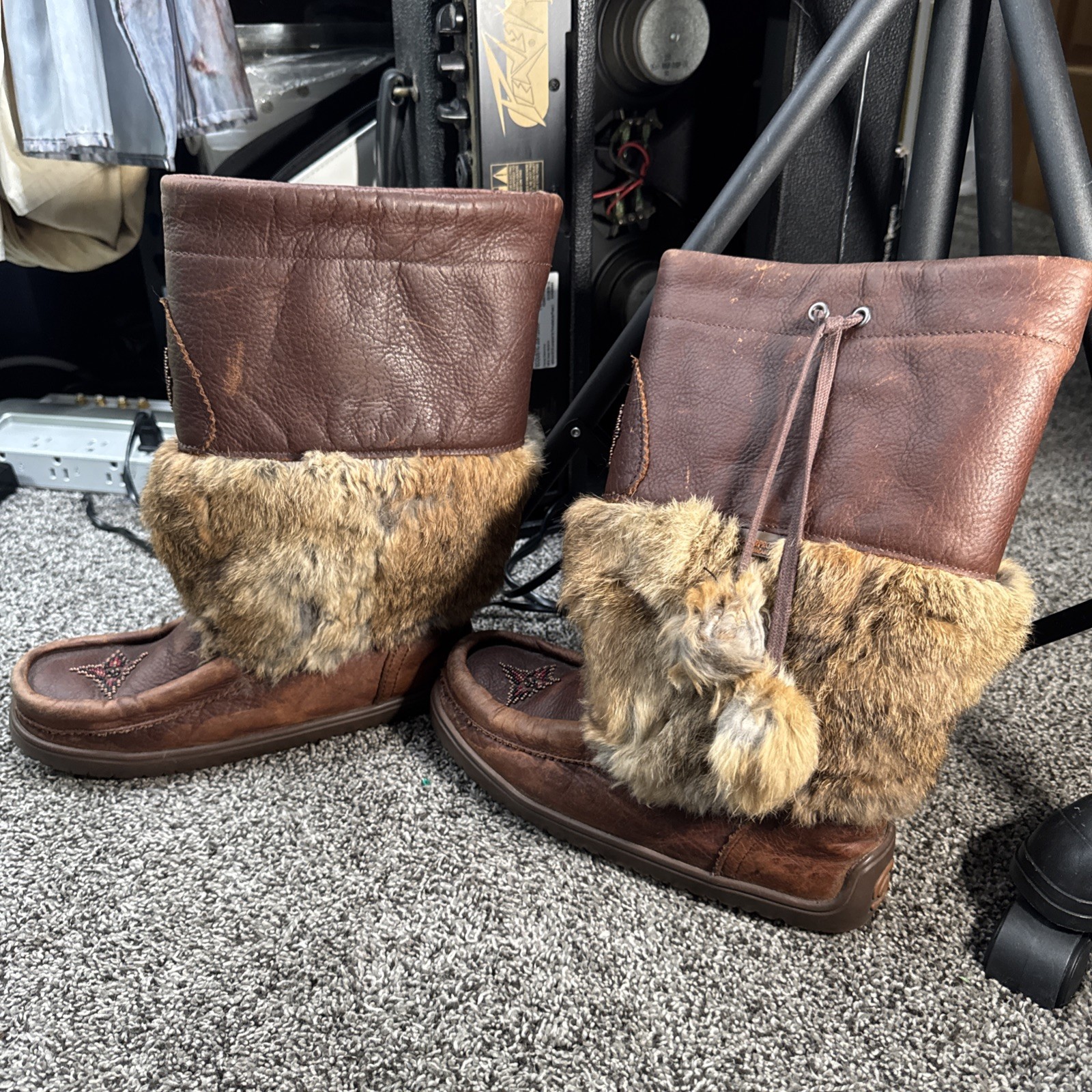 Manitobah Mukluks Snowy Owl Suede Boots Waterproof Womens Size L 8 M 6