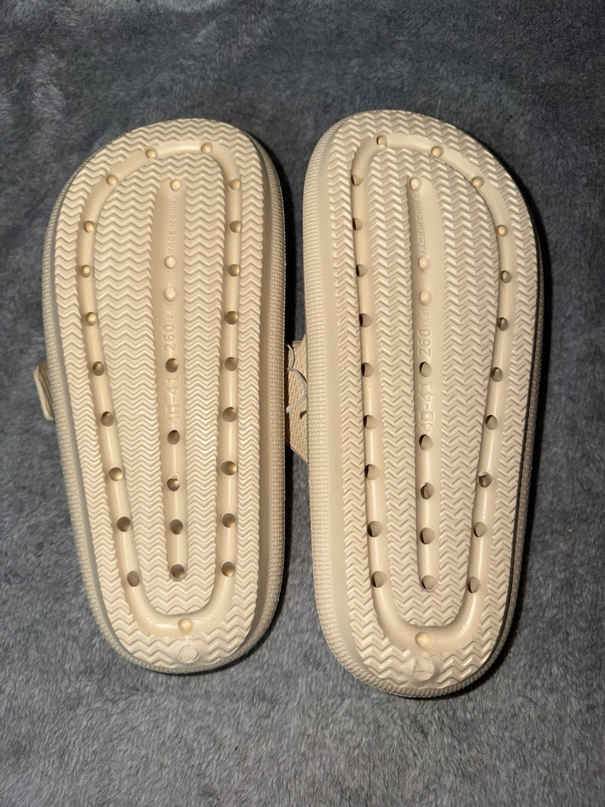 The Cloudies Slides Sandal Cream Color Buckle Woman’s Size 8.5-9.5 (40-41)